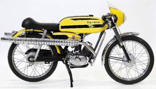 Pin-Up 50cc Flandr10