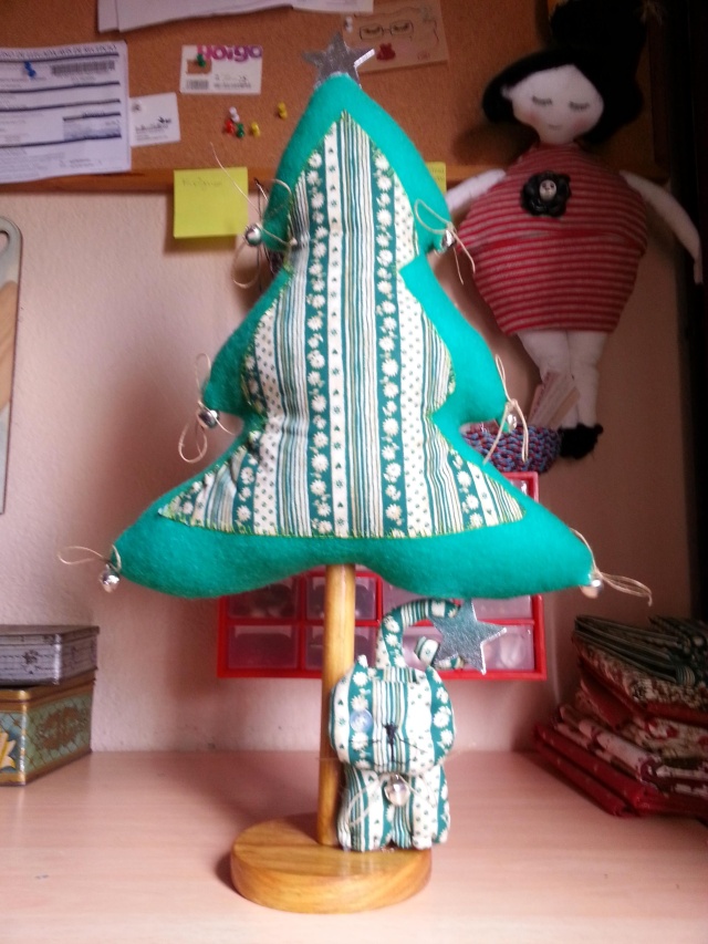 Arbol de navidad con soporte/Christmas tree with holder Arbol_15