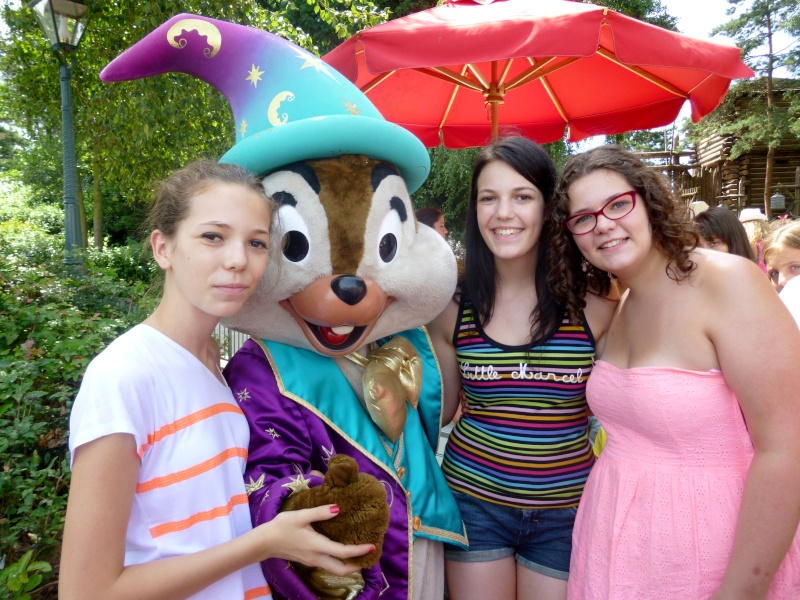 Vos photos avec les Personnages Disney - Page 37 P1020215