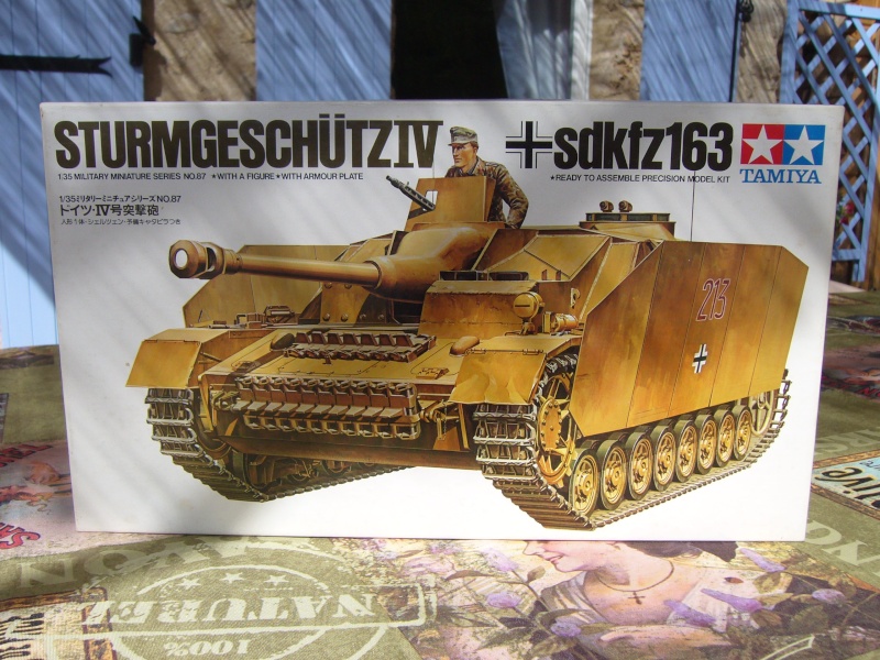 Sd.Kfz. 163 Sturmgeschütz IV Tamiya + chenilles Tamiya + Zimmerit Eduard +canon RB Model - 1/35 Sturm_10