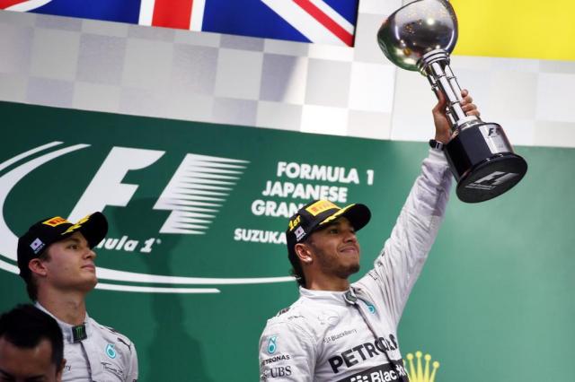 OFICIAL: Lewis Hamilton renova pela Mercedes Hamilt10