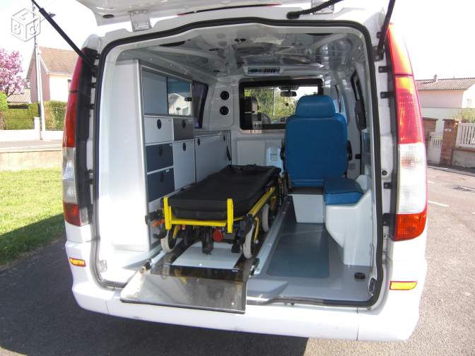 Transformer une ambulance en VMP 082a8810