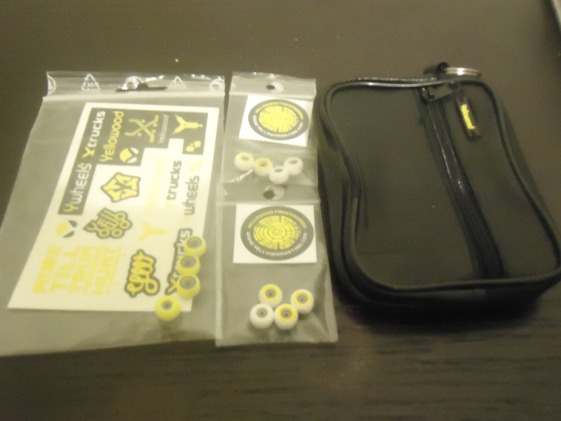 Just got my first package from Yellowood...DAMN!!! Dsc03913