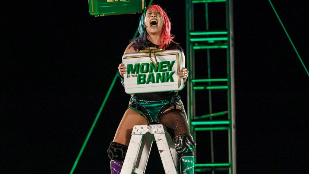 Quelle femme a décroché la mallette ??? [Spoiler MITB 2020] 202_mi10