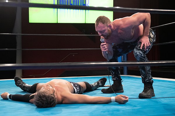 Une star de AEW de retour à la NJPW !! Es83fq10