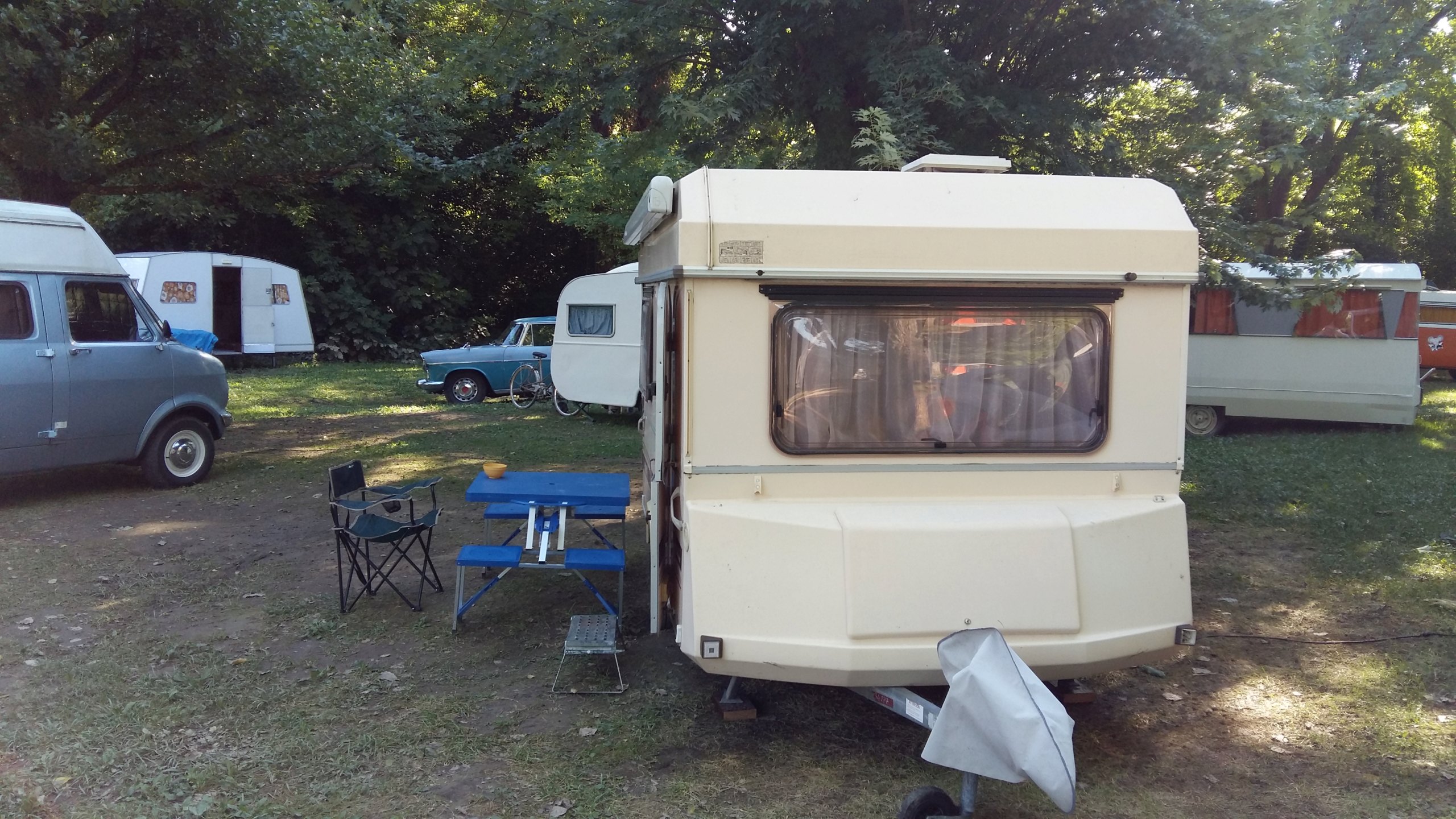 Camping rétro dans le Gard 20180810