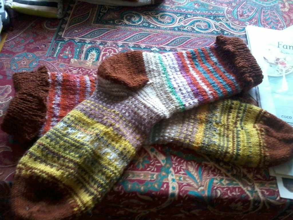 Chaussettes avec des restes de laine ... 2021-011