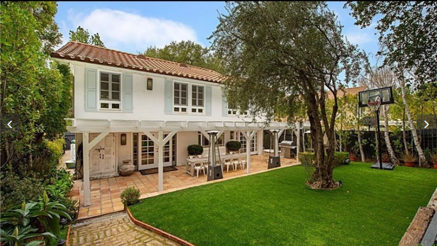 Дэниэл Годдард продает свой дом в Лос-Анджелесе. Home310