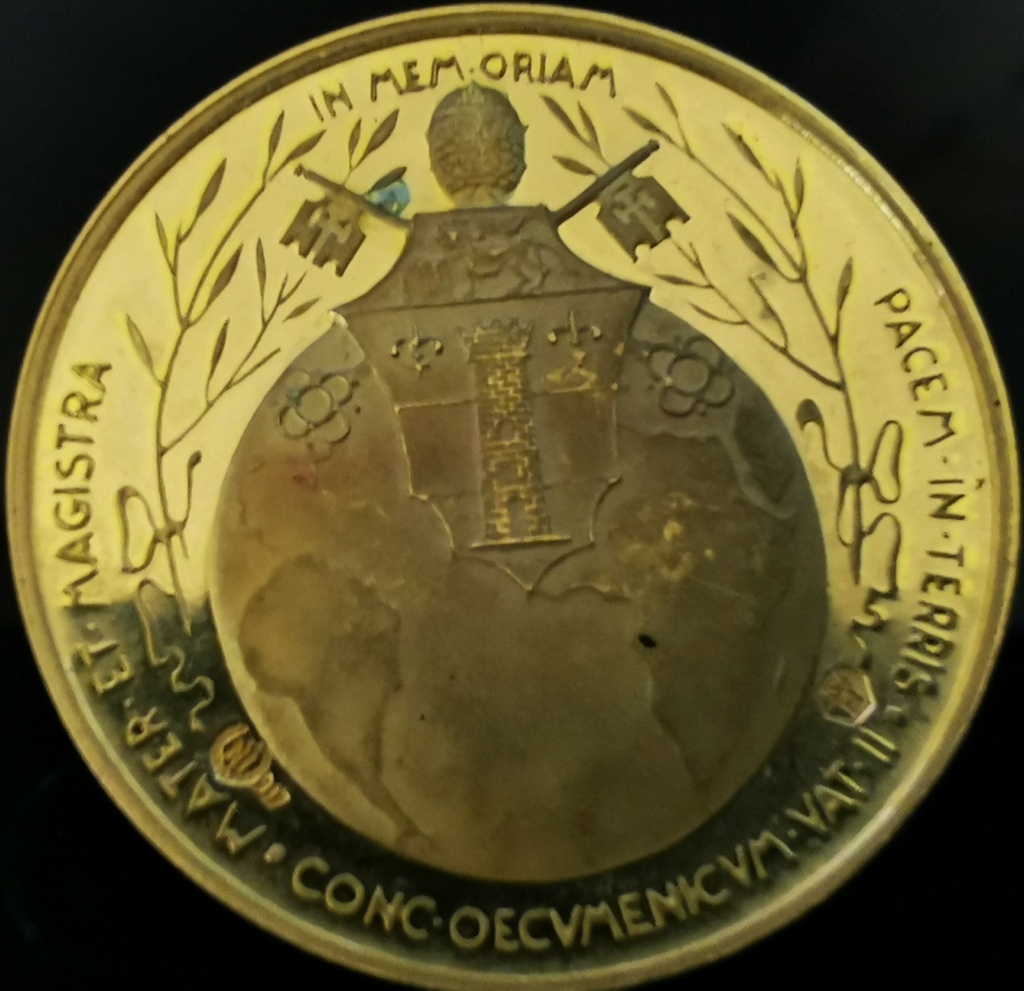 Información medallas Vaticano Pavlvs15