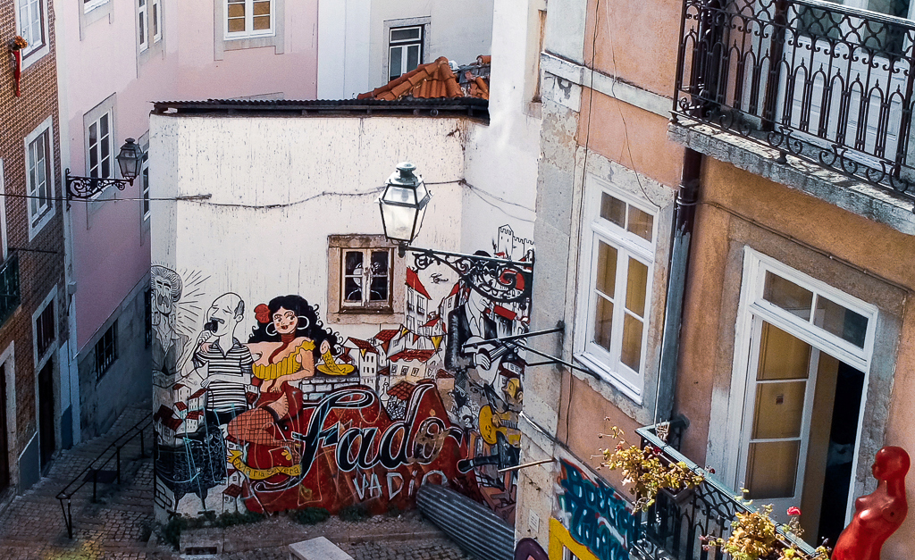 Le langage des murs: échange de regard à Lisbonne Dsc_0011