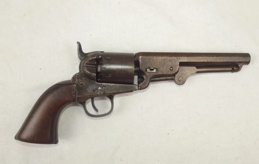 Colt 1851 sheriff à barillet cannelé et anneau de crosse 110