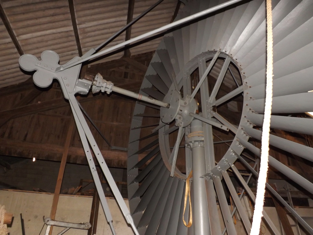 la dernière éolienne Bollée fabriquée en 1932 aux ateliers de Paimboeuf (suite) - Page 16 Dscf3430