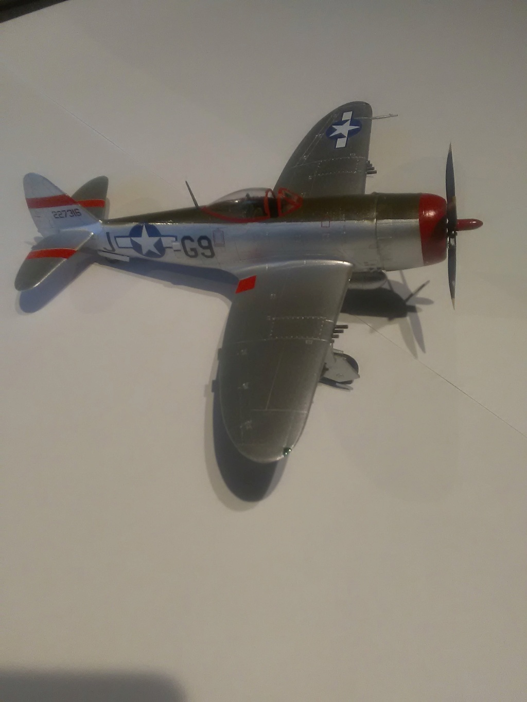 [Academy] P-47D Thunderbolt  (FINI) Img_2294