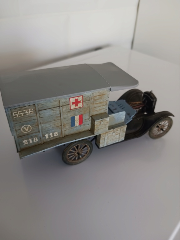 *1/35 Ford T 1917 Ambulance Revell  - Page 4 20230736