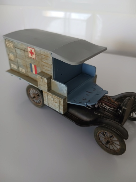 *1/35 Ford T 1917 Ambulance Revell  - Page 4 20230737