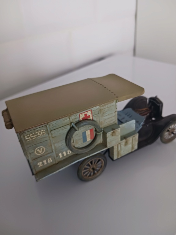 *1/35 Ford T 1917 Ambulance Revell  - Page 5 20230739