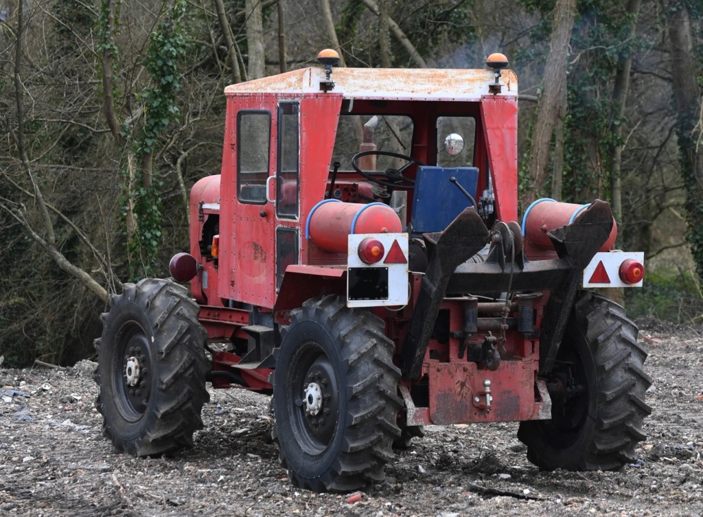 AGRIP les tracteurs forestiers - Page 18 17330012