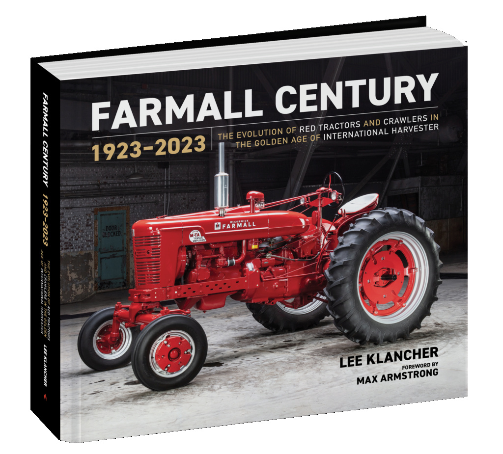 Des livres pour les 100 ans du FARMALL 408_0010