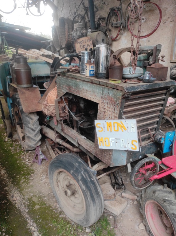 70 Loulans les forges : la ferme du tracteur de Mr Michel Bouchaton - Page 3 Img_2292