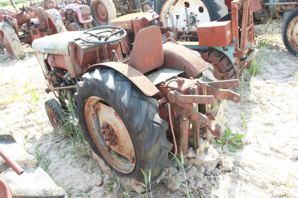 LESCURE Le tracteur languedocien Lescur10