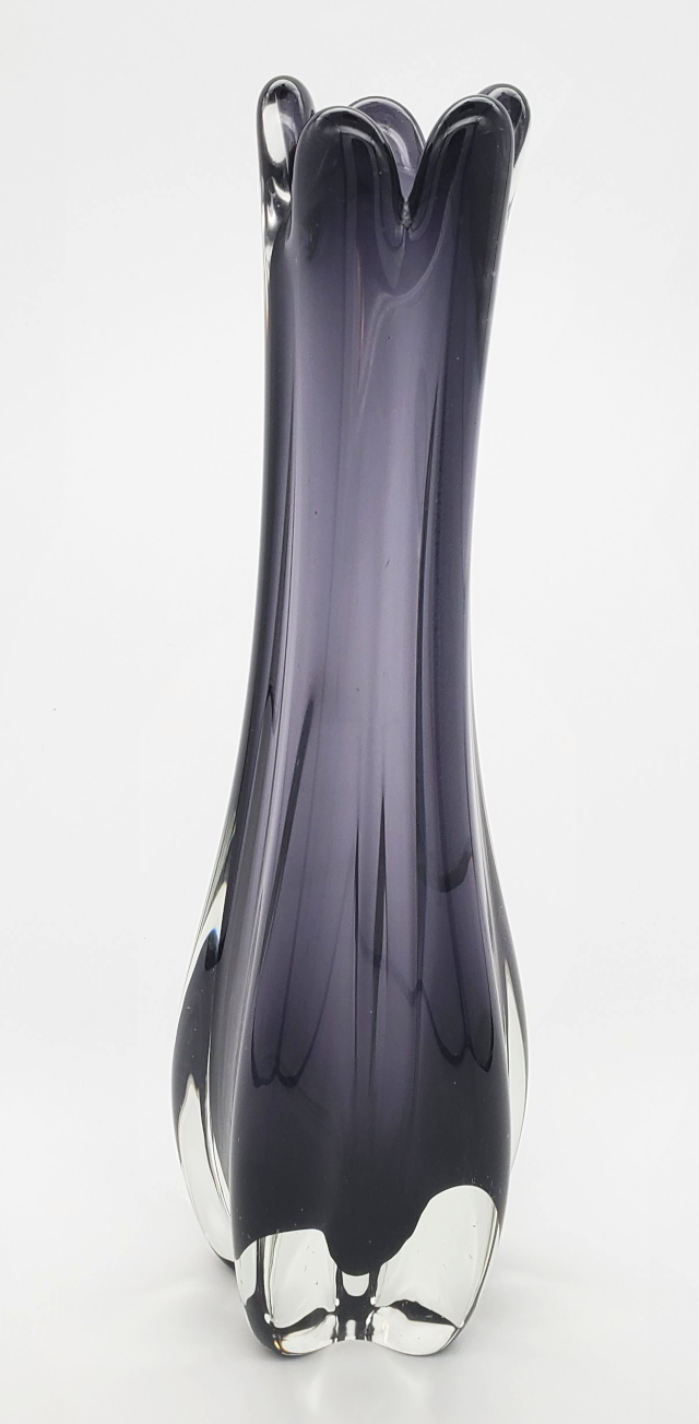Help identifying amethyst purple art glass vase - Murano? Sanyu? Other? 20cent12