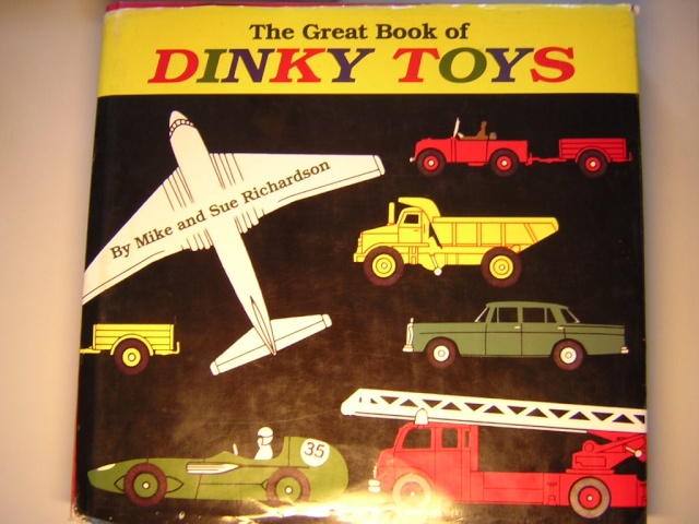 The Great Book of Dinky Toys Dscn1721