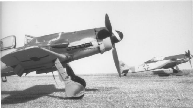 [OTAKI] FOCKE WULF Fw 190 D-9 Réf OT2 26 500 Focke_13