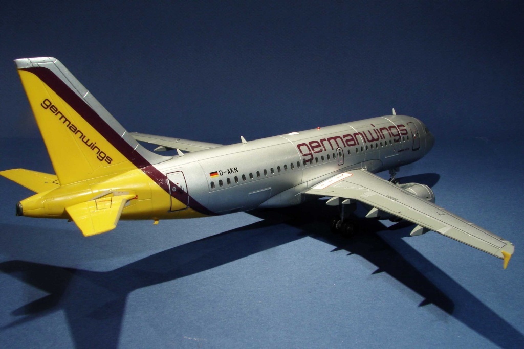 Airbus A319 - Germanwins - Revell 1/144 - Page 4 2010