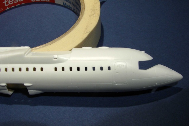 [Revell] BAE Avro RJ85 - 1/144 Dsc06910