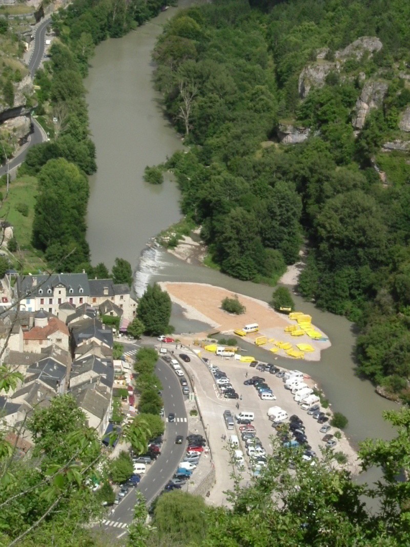 les chateaux de la Lozere - Page 2 Dscf1814