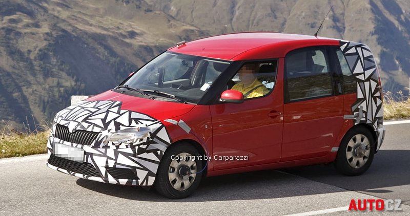 Serait ce la future SKODA ROOMSTER RS???????????? Skro2110