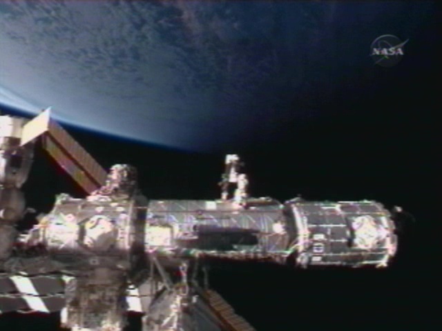 ISS: EVA du 20.11.2007 Vlcsna30
