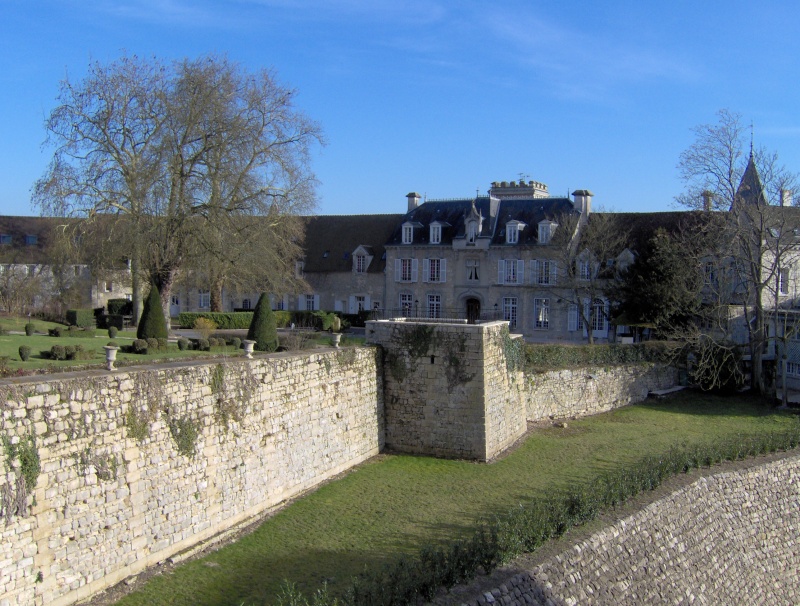 Château de Fère-en-Tardenois, France Hpim0811