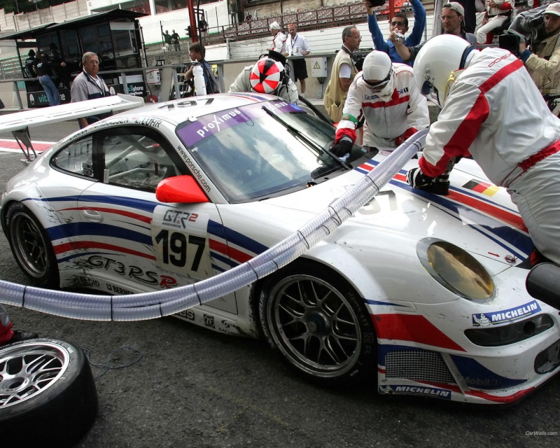 Porsche on the track - Porsche en Compétition Porsch21