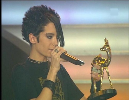 Bill avec des awards Bambi_10