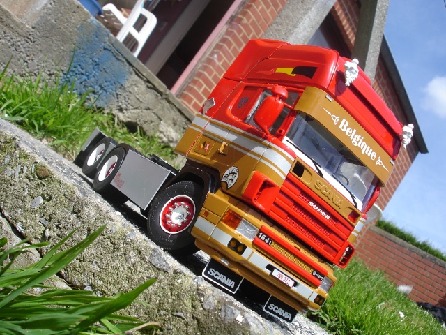 Scania 164L-580 6x2 Dossi126