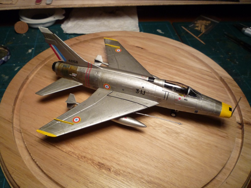 F-100D italeri 1/72 déco francaise  P1070110