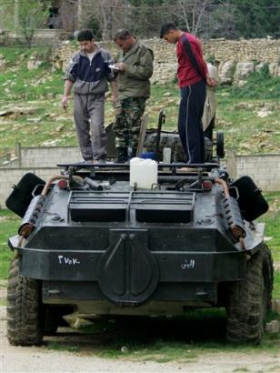 صور حصرية  و نادرة للجيش السوري: Btr-6012
