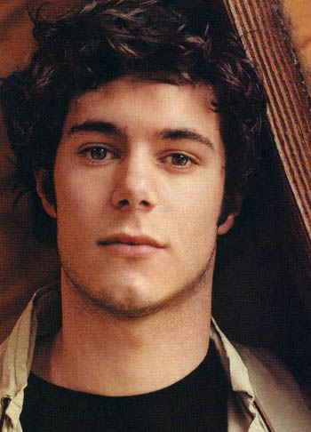 Su richiesta... Adam Brody! Adam_b10