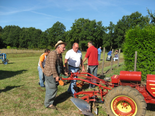 concours de labour 2010 Thiviers en dordogne  Img_3736