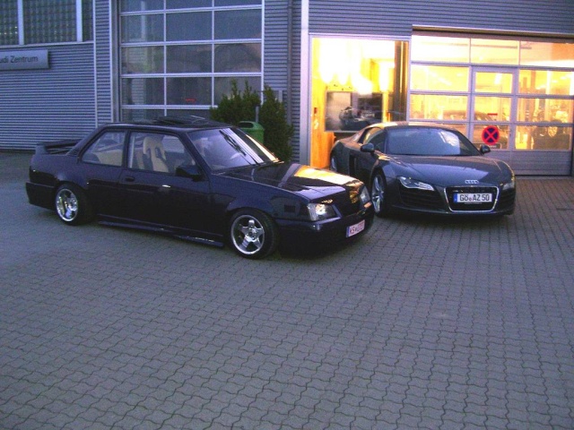 Langeweile - Mein Ascona und ein Audi R8 im Vergleich :-) K-100_13