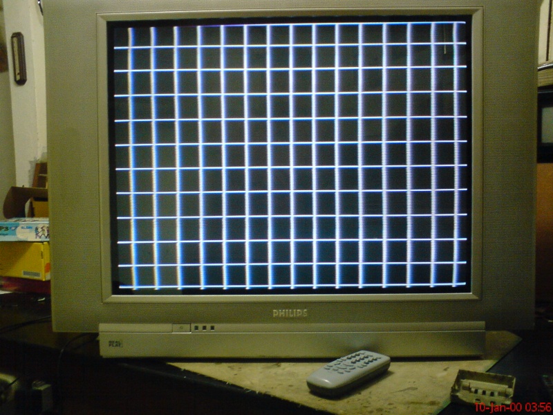 TV Philips 29PT-5642/78. Defeito crítico de vertical, causado pela defletora (resolvido) 1410