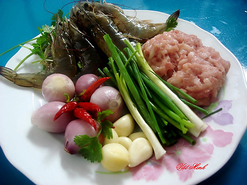 Bánh ít trần tôm thịt Nguyen10