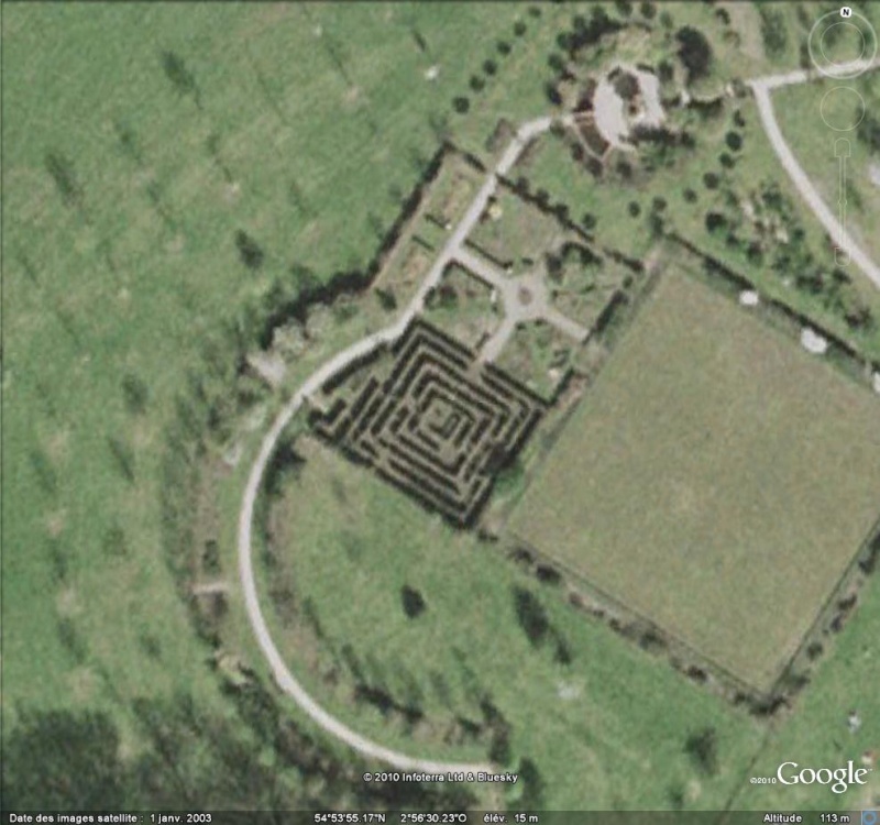 Les labyrinthes découverts dans Google Earth - Page 19 Labyri18