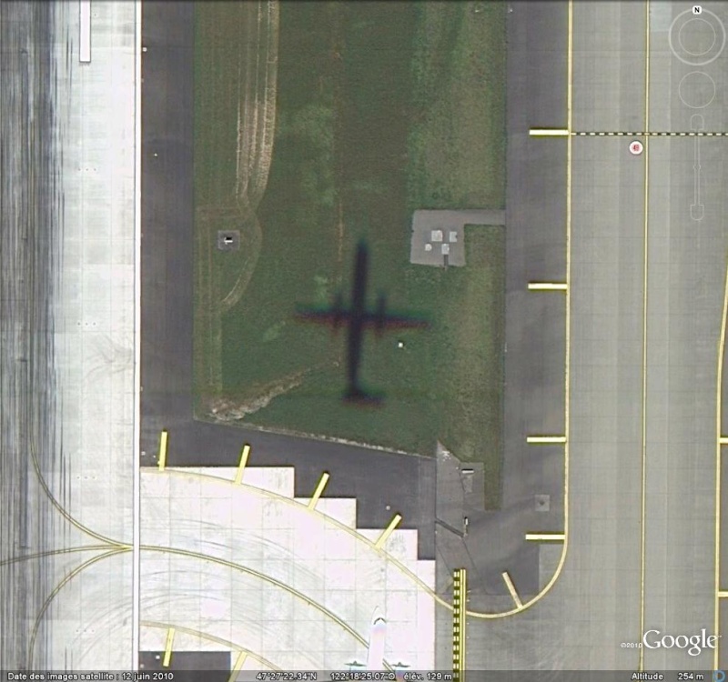 Les ombres d'avions ... sans avions découvertes grâce à Google Earth - Page 3 Ombre11