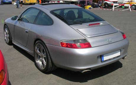 Salve a tutti sono nuovo ed ho appena comprato un Gt 3200 del 2001 Porsch10