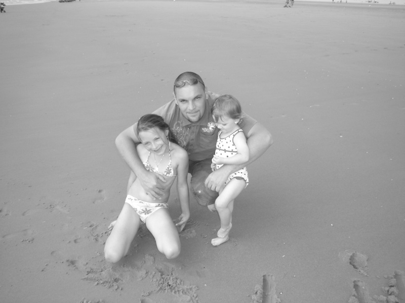 moi et mes 2 petites Dsc00010