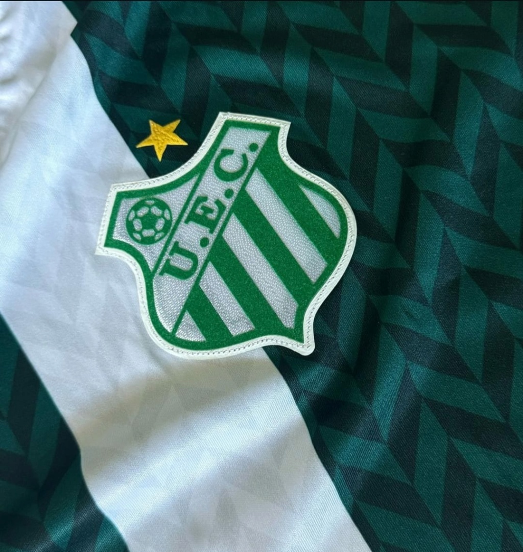 Uberlândia-MG apresenta novos uniformes para a temporada 2025 Whatsa45