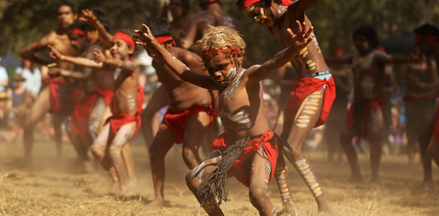  Le symbolisme dans l'art aborigène australien et son interprétation Abo-0-10