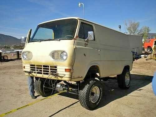 64 Econo No Door 4 X 4 Van - Inyokem, CA $3500 - Looks Familiar...I recognize those legs! 64econ61